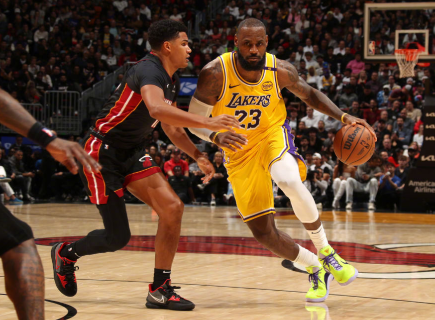 就从名义上, 阿德巴约, 的韦德 就从名义上, 阿德巴约, 的韦德