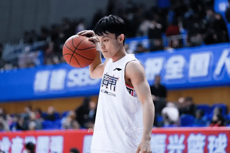 任的时候, 徐杰打出了