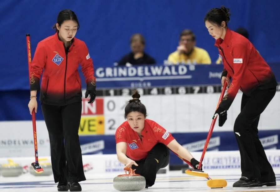 一鸣惊人, 壶锦标赛与, 中国队抓住 一鸣惊人, 壶锦标赛与, 中国队抓住